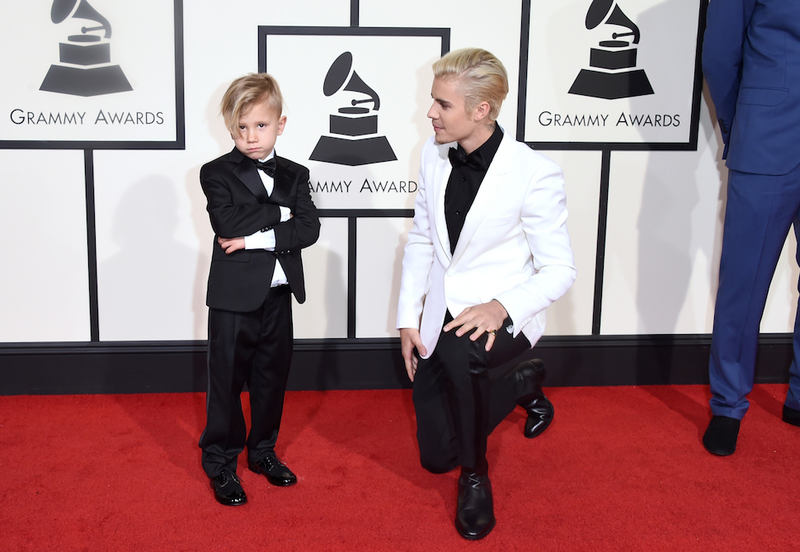 Illustration for article titled Your Complete Guide to All the Looks on the 58th Grammy Awards Red Carpet